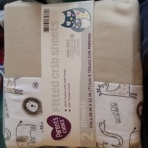 Fitted crib sheets